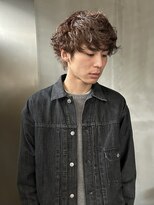 シーン(SINN.)&nbsp;ブラウンパーマスタイル