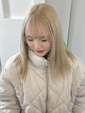 リヴ ウメダ(LIV umeda) ホワイトベージュ/ケアブリーチ/トリプルカラー【梅田】