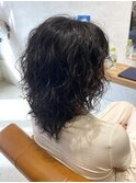 レイヤーカット/スパイラルパーマ/ミディアムレイヤー/表参道