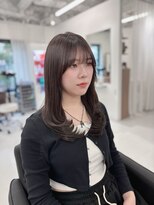 ハピネス 梅田茶屋町店(HAPPINESS)&nbsp;ミディアムレイヤー アッシュブラウン 艶髪 ぱっつん前髪