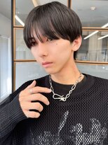 ツーブロック×センターパート◎清潔感ショートナチュラルカラー