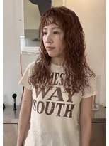 ラリカ(La Rica)&nbsp;個性的な強めパーマで自分らしく　　チェリーレッド