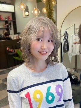 アマス 平塚店(Amas) シルバーグレージュ/レイヤーボブ