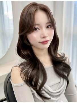 リッカ(LICCA) 【RINA】ハッシュカット×韓国風ヨシンモリ巻き髪