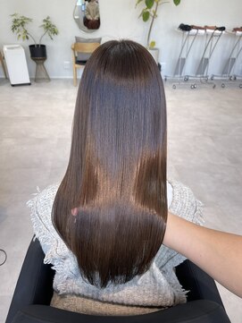 エミュスト(Emuest) 最高級髪質改善トリートメント