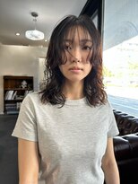 ナービス(NARVIS)&nbsp;透明感グレージュ/レイヤーカット/くせ毛風パーマ