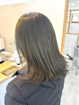 ロッカヘアエジェ(ROCCA hair eje.) デザインカラーアッシュグレージュミディ