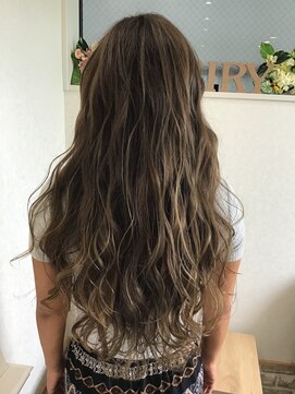 レイリー(LEIRY) 【秋＆冬スタイル】外国人風ダークグレージュハイライト