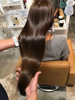 ヘアハウス ルアナ(Hair House Luana by NYNY)の写真/カラーやパーマ・乾燥によるダメージも髪の芯から補修◎ずっと触っていたくなるような理想の仕上がりに