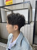 ウェルネス(Wellness)&nbsp;ツイストスパイラルパーマ、パーマ、センターパート