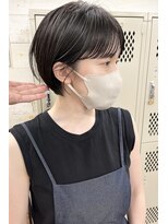 コス(kos)&nbsp;前下がりボブ/ グラデーションカット／似合わせカット