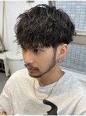 マッシュルームヘアツーブロックパーマ刈り上げショートマンバン