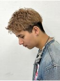 爽やかヘアベリーショートアップバングミルクティーベージュ