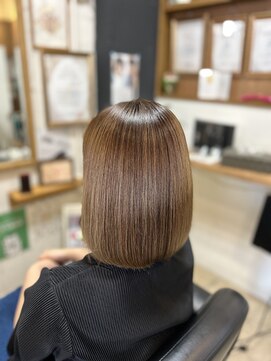 ファミーユ(FAMILLE) ブリーチヘア　ダメージケアトリートメント