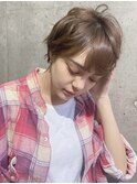 ショートヘア前髪あり艶髪グレーベージュショートパーマ銀座東京