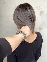 ソル オモテサンドウ 表参道 青山(SOL . OMOTESANDO)&nbsp;ミルクティーベージュローライトインナーカラーハイライト