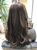 アンピット(Un pitto)&nbsp;ゆる巻きロングヘアー