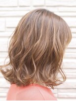ノア 京都桂川(Noix)&nbsp;白髪ぼかしハイライトボブ