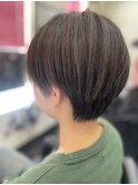 耳だしハンサムショート