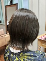 スミ(SUMI) オリーブベージュ×くびれボブ