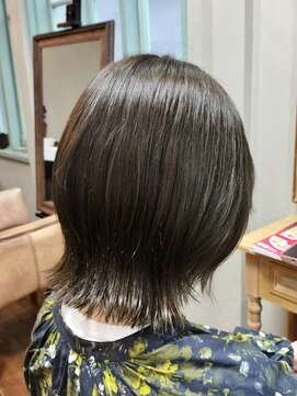 スミ(SUMI) オリーブベージュ×くびれボブ