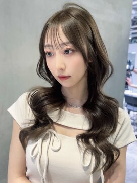 アルバム 池袋(ALBUM) 暗めカラー顔周りレイヤー韓国ヘアロンググレージュ_F30867