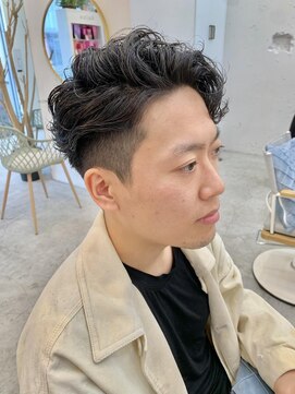 ロミー 本厚木(ROMMY.) メンズヘアビジネスガイルヘア刈り上げショートフェード韓国ヘア