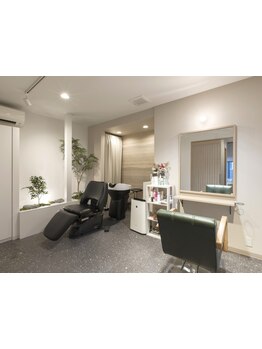 "癒し"だけじゃない新感覚スパ。骨格を整えお悩み解消を促します。