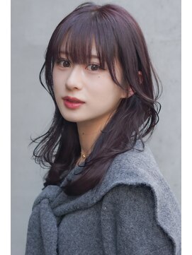 韓国風レイヤー/顔回りカット/外ハネくびれ