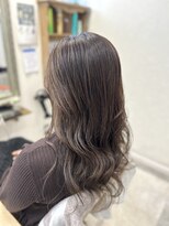 ヘアーアンドメイク ドレス(DRESS)&nbsp;白髪ぼかしハイライト