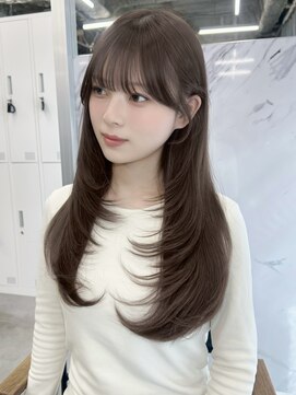 アイシー 表参道(ICY) ハイレイヤーカット&透明感ブリーチなしグレージュ◆表参道