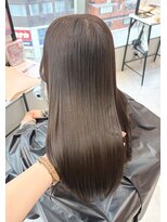 セシル(SECYL) 《Yuzuka》ワンカラーで叶う♪艶感たっぷりブラウンベージュ
