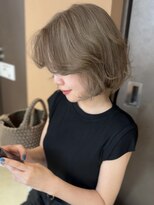 アイドットプラス オオサカ 心斎橋 難波(i.+OSAKA)&nbsp;小顔見せ耳かけショートボブ×ナチュラルベージュ