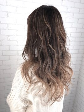 ラヴリア クルメ(LOVERIA KURUME) ≪LOVERIA KURUME/久留米≫グラデーションカラー×3Dハイライト