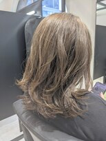 ジエクト 本店(The Ect)&nbsp;オリーブグレージュ×エアリーミディ×春夏スタイル