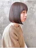 ナチュラル切りっぱなしボブ