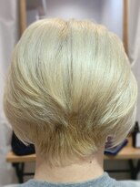 グラッシー センター北店(GLASSI)&nbsp;【GLASSI】大人かわいい小顔ショート★ハイトーン★脱白髪染め