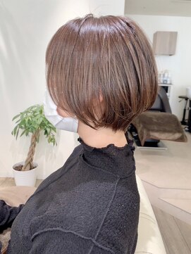 アイ(I.) 【 Ｉ. 】30代からのナチュラル前下がりショートボブ　川口