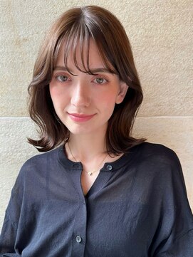 ビュートリアム265(BEAUTRIUM 265) ミディアム/くびれレイヤー/レイヤーカット/顔周りカット/銀座