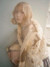 「ナチュラルに、惹きつける。」