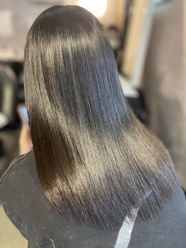 エルバイラビス 大宮(elu by lovis) 《三宅悠斗》髪質改善/縮毛矯正/艶髪