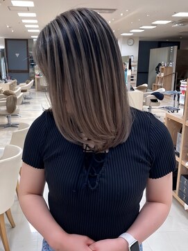 ケンジ 平塚ラスカ店(KENJE) バレイヤージュ/平塚/ハイライト/外国人風/平塚美容院