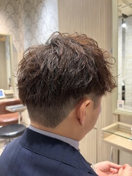 ビス リアン 川口店(Vis lien) ツーブロック×波打ちパーマ◎韓国風マッシュ黒髪センターパート