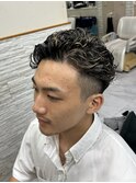 オールバックパーマ×ハイライト メンズ