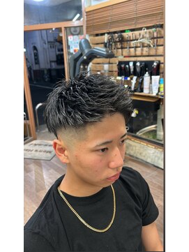 オアゾバーバー(OAZO BARBER) イカつめ重視のヘアスタイル