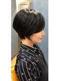 ショートボブ