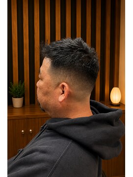 ヘアーワークス天(Hair works) フェードカット