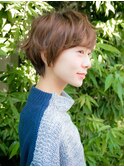 動きのあるショートで軽やかに♪