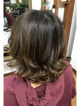 ディヴォート エス(devote s) グレージュカラー