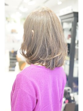 ミッシェル アフロート(michelle afloat) 10代20代30代40代50代小顔ひし形くびれCカーブカットグレージュ